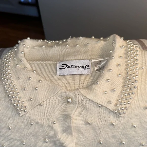 Vintage Women’s Pearl Embellished Off White Cardigan Sweater- Medium - Picture 4 of 8